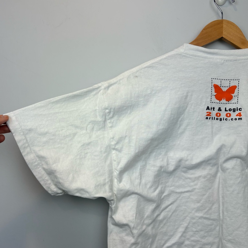 Hanes Hefty 2004 Graphic T-Shirt Art and Logic with Orange Butterfly Print - Picture 4 of 10
